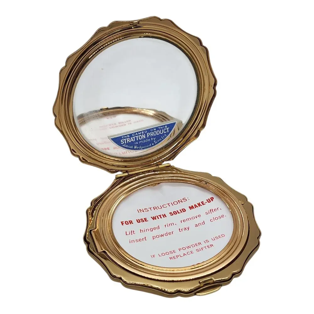 Vintage Stratton Wedgwood Jasperware Cameo Powder Compact England NEW NOS Unused